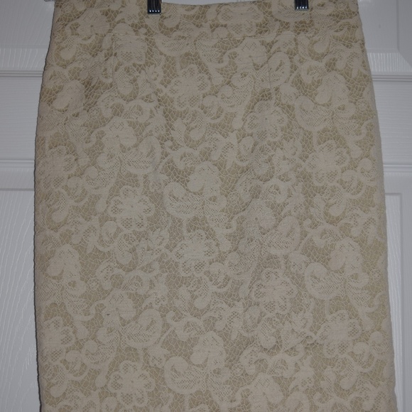Cynthia Rowley Lace White/Creme Skirt - Picture 1 of 2